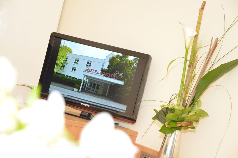 In-room safe, desk, blackout drapes, soundproofing