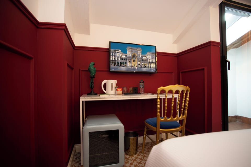Double or Twin Room | Premium bedding, down comforters, desk, laptop workspace