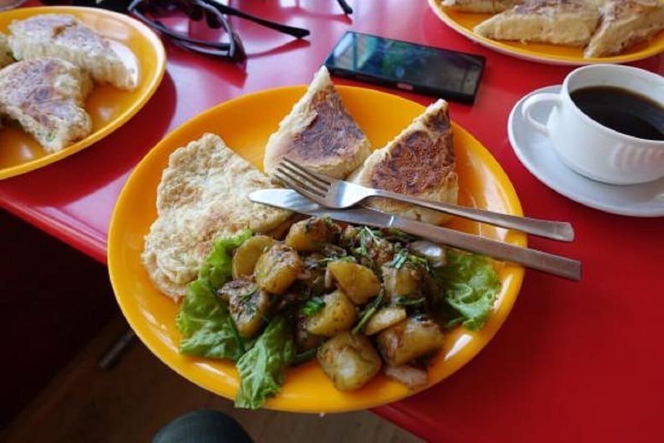 Daily buffet breakfast for a fee