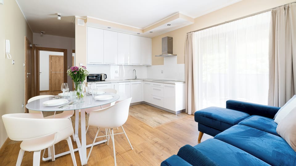 Apartment (8/8) | Living area | Flat-screen TV