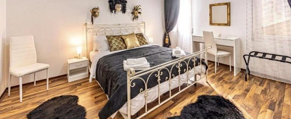 Superior Room | Free WiFi, bed sheets