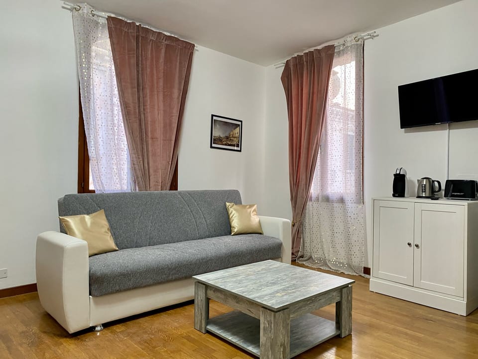 Family Room | Free WiFi, bed sheets