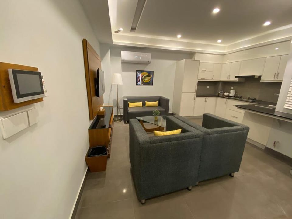 Studio Suite | Free WiFi