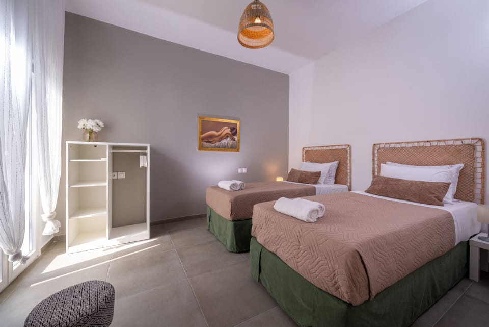 City Apartment, Non Smoking | 3 bedrooms, individually decorated, individually furnished
