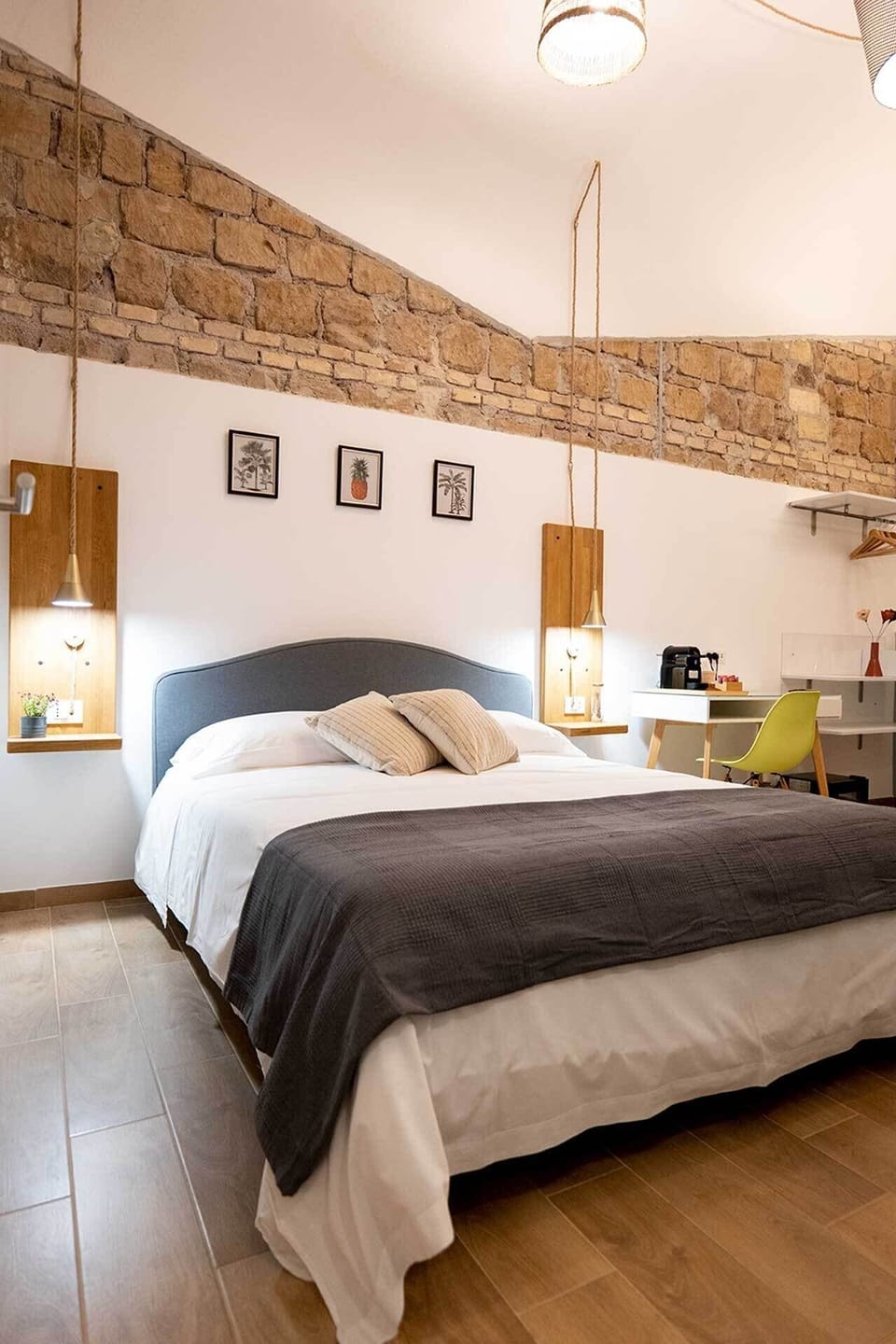 Triple Room | Down comforters, in-room safe, desk, laptop workspace