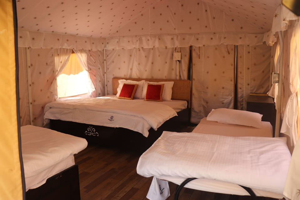 Luxury Double Room | Free WiFi
