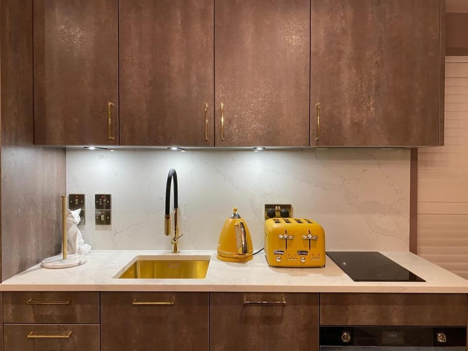Exclusive Cottage | Private kitchen | Full-size fridge, microwave, oven, stovetop
