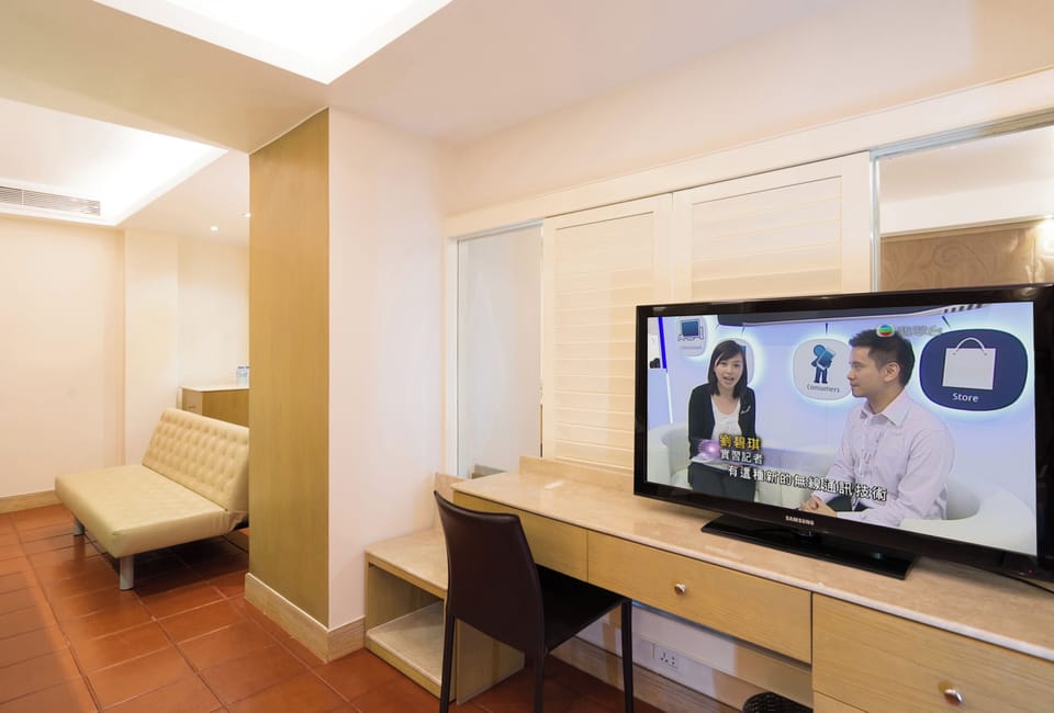 Luxury Double Room | Minibar, in-room safe, desk, free WiFi