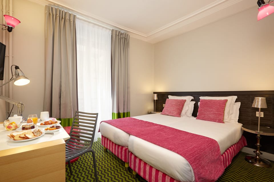 Double Superior Room | In-room safe, desk, blackout drapes, free WiFi