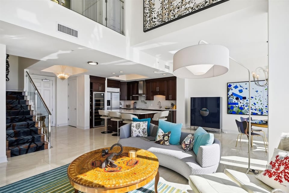 Condo, 3 Bedrooms | Interior