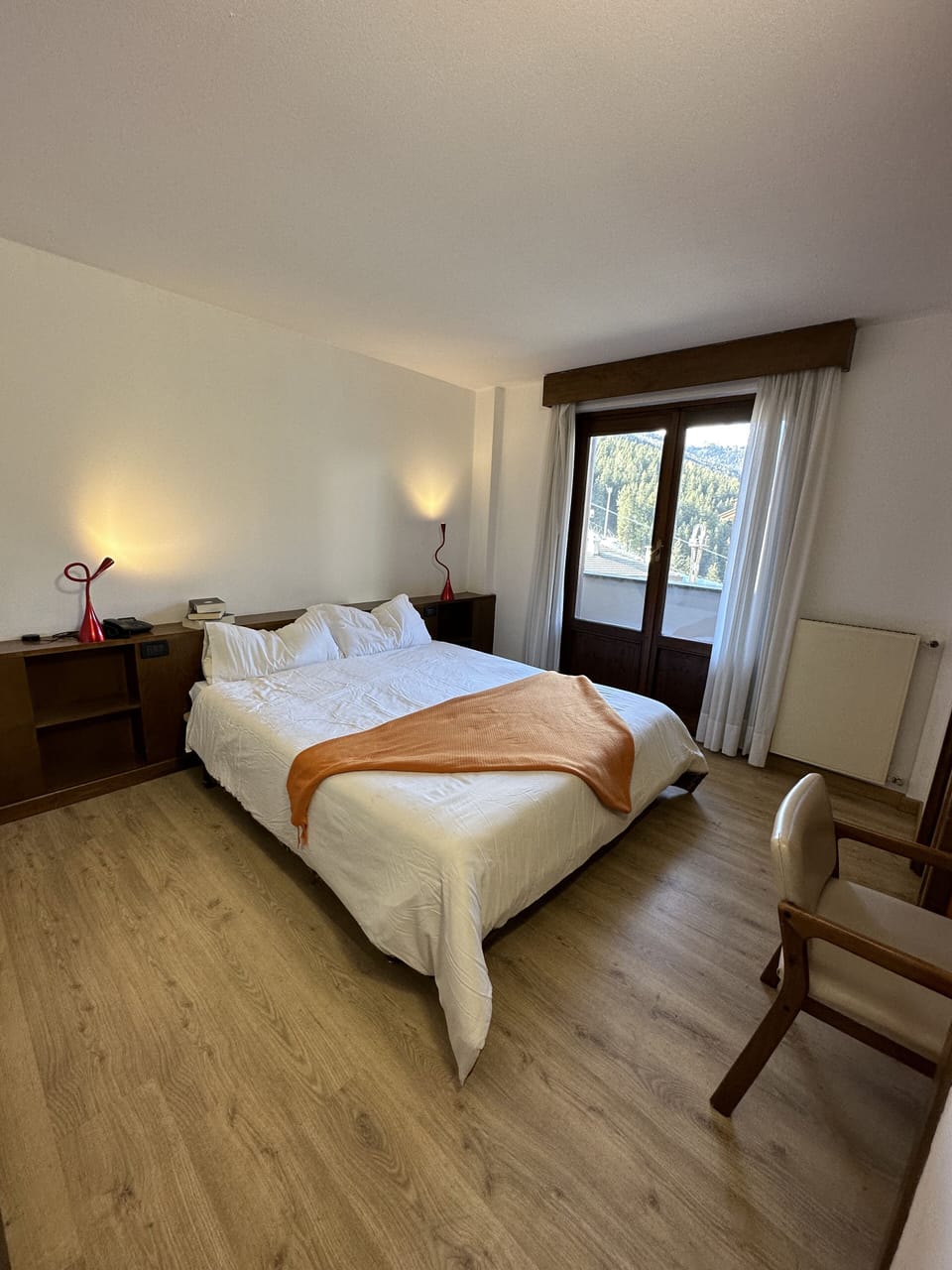 In-room safe, desk, free WiFi, bed sheets