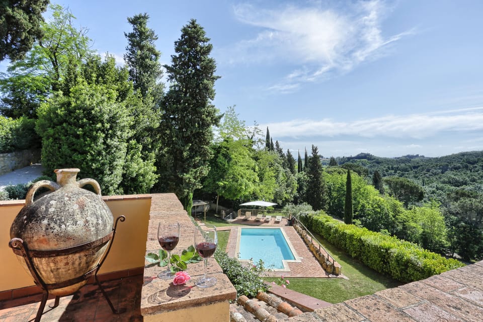 Seasonal outdoor pool, pool umbrellas, sun loungers