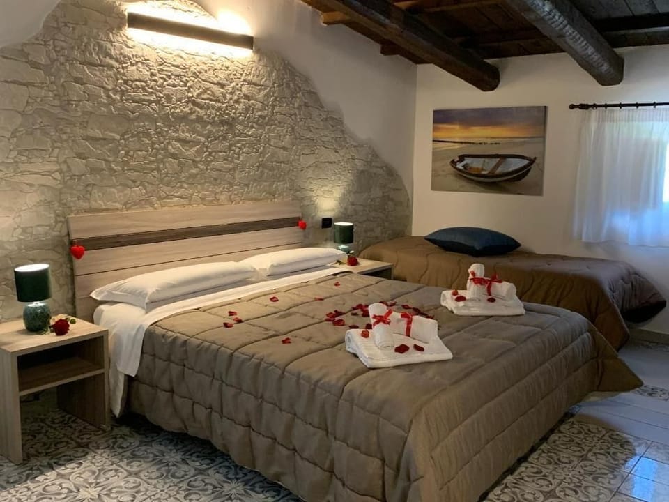 Comfort Triple Room, 1 Bedroom, Non Smoking, Garden View | Premium bedding, down comforters, iron/ironing board (on request)