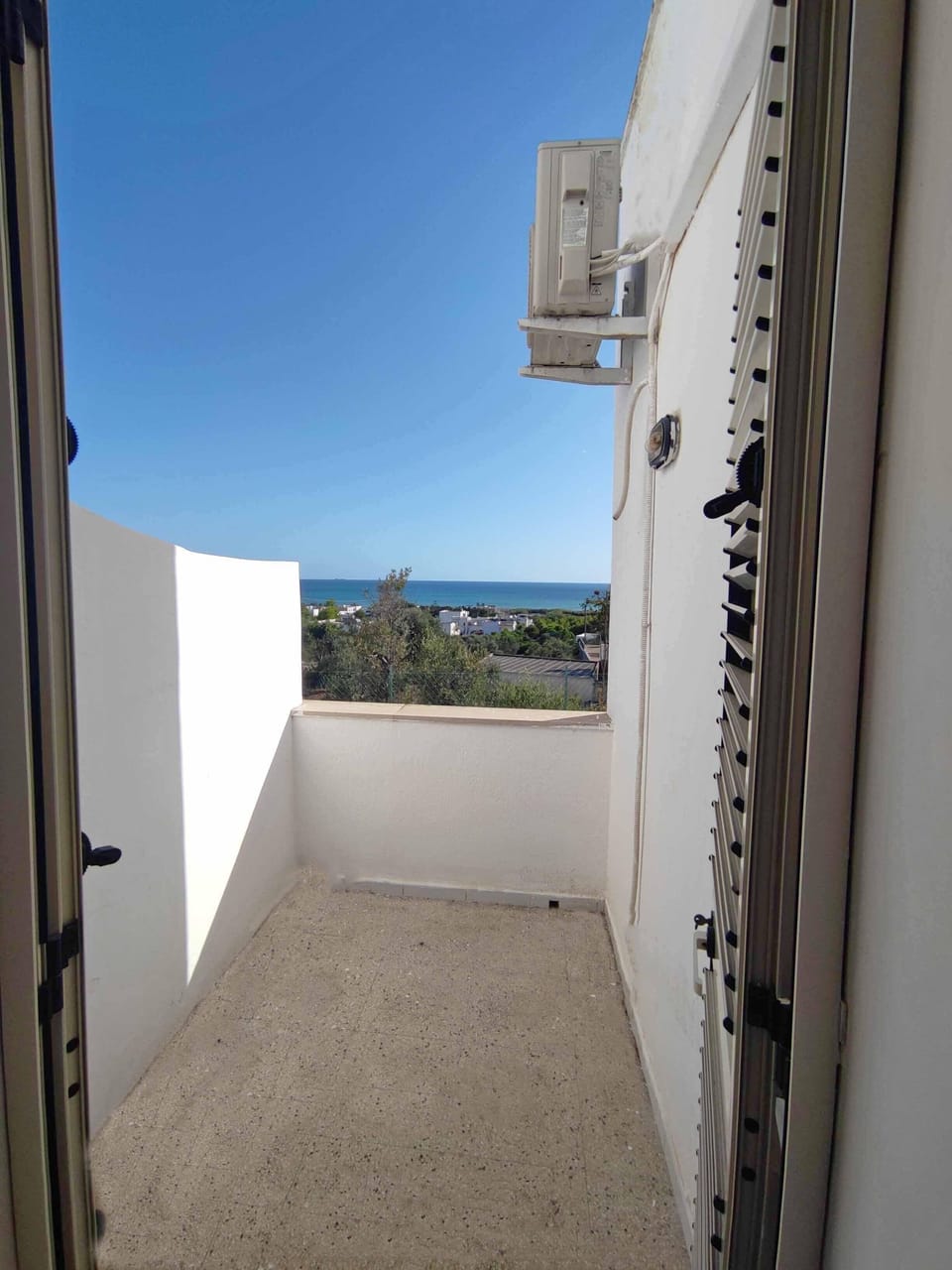 Panoramic Quadruple Room | Desk, WiFi (free), bed sheets