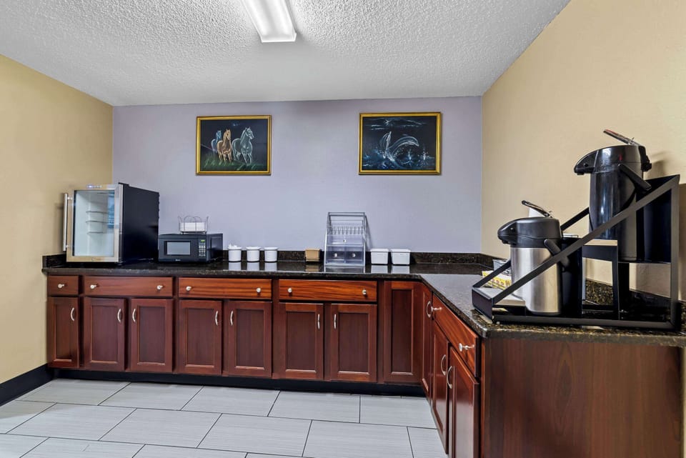 Free daily on-the-go breakfast