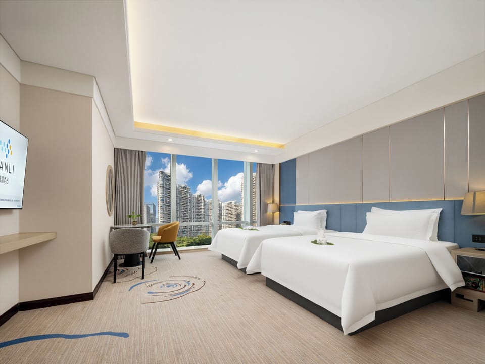 Deluxe Twin Room | Down comforters, free WiFi