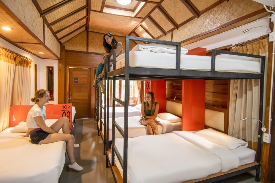 1 Bed In Standard 8 Bed Female Dorm | Free WiFi, bed sheets