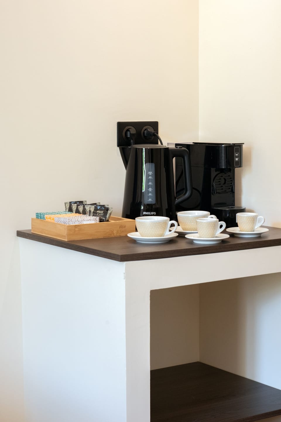 Classic Room | In-room safe, desk, blackout drapes, soundproofing