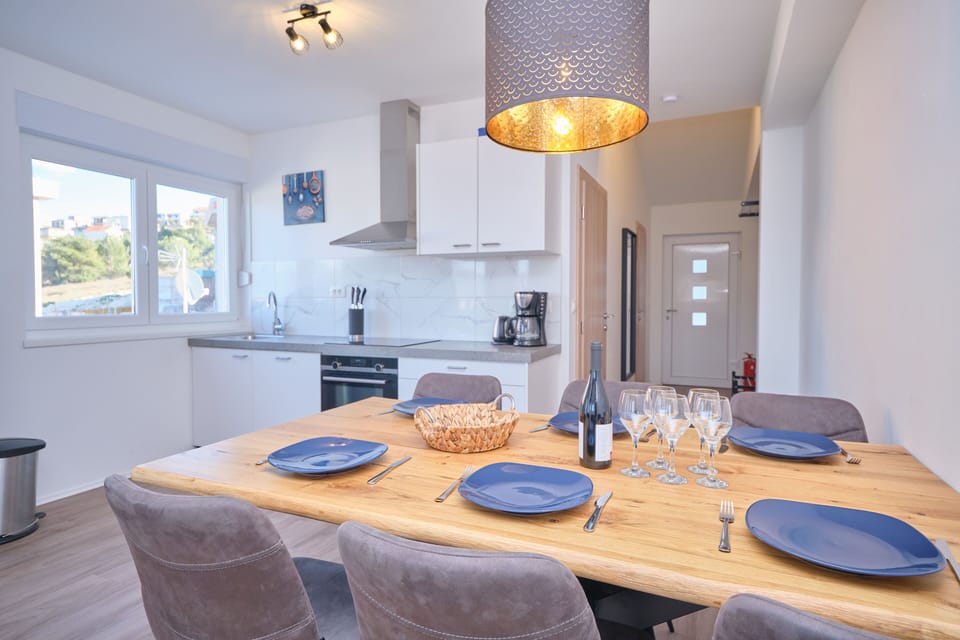 Apartment | Dining room