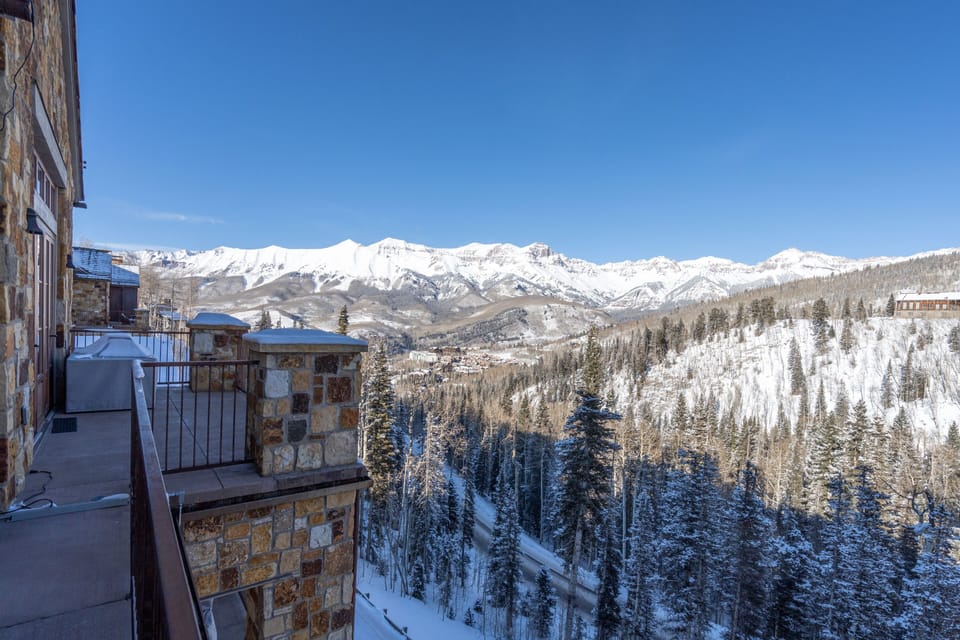 Condo, 4 Bedrooms | View from property