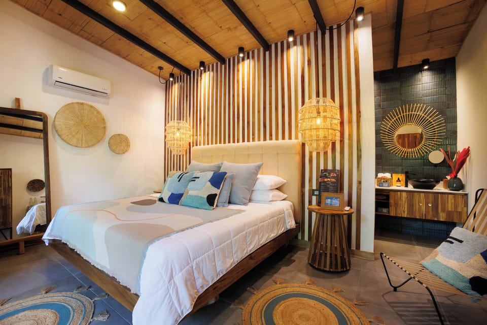 Premium Room | Free WiFi, bed sheets