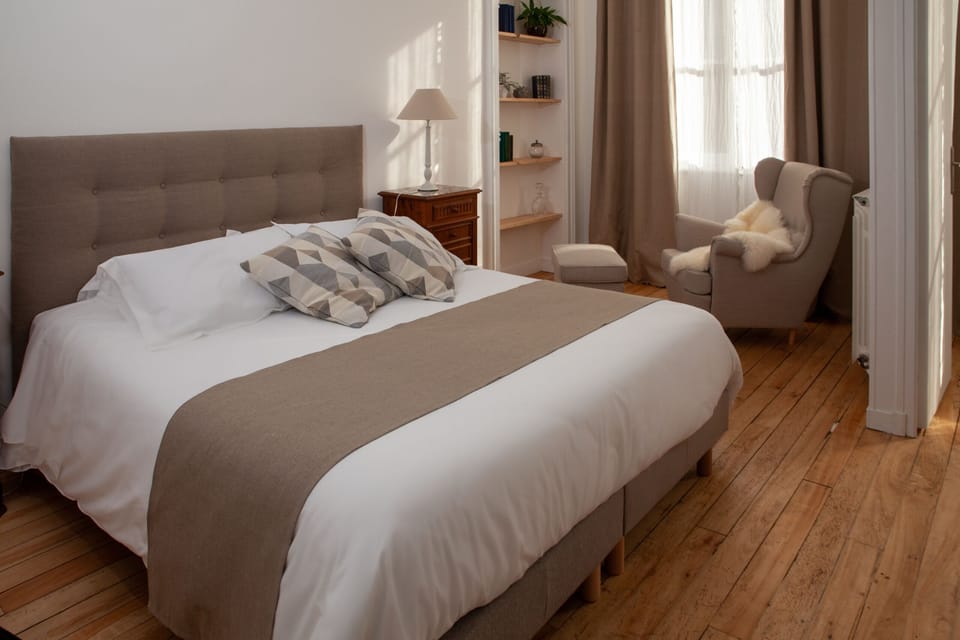 Classic Room | Laptop workspace, blackout drapes, travel crib, free WiFi