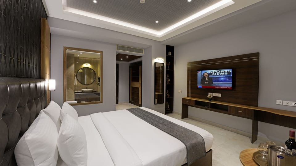 Premium Double Room | Egyptian cotton sheets, premium bedding, down comforters, pillowtop beds