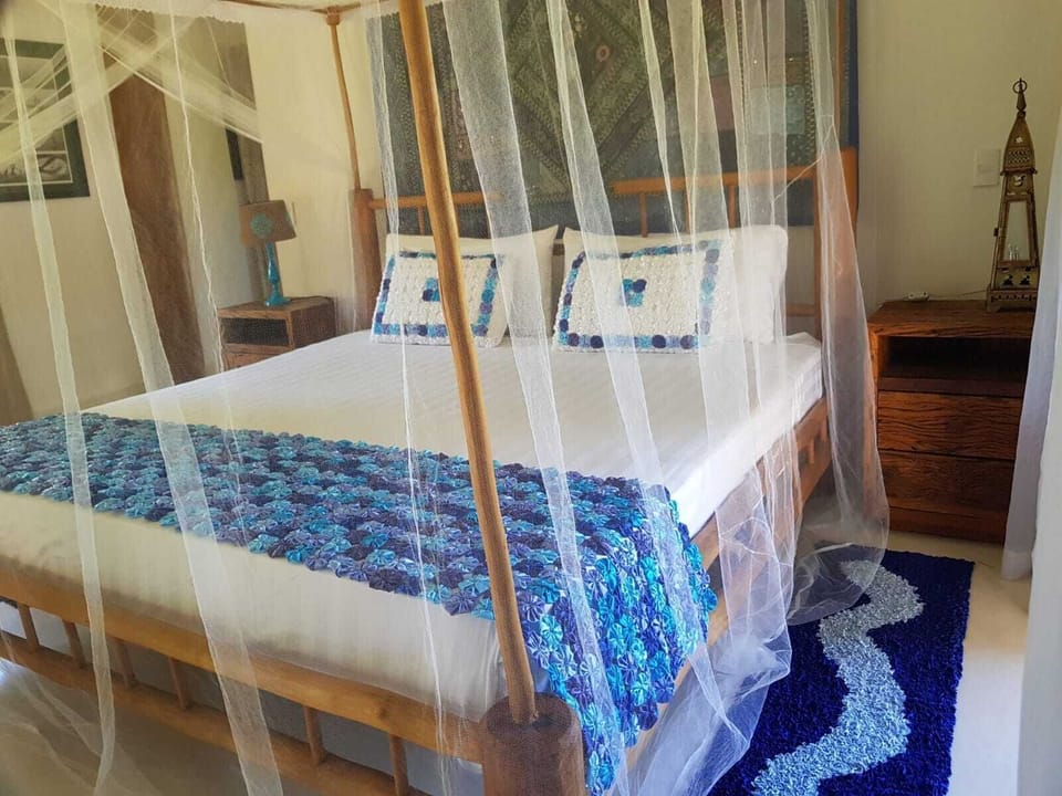 Hypo-allergenic bedding available, WiFi (free), individually decorated