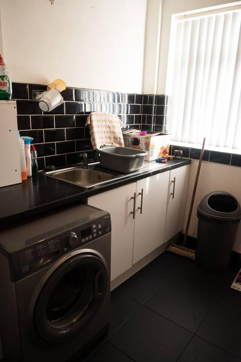 House | Private kitchen | Fridge, microwave, oven, stovetop