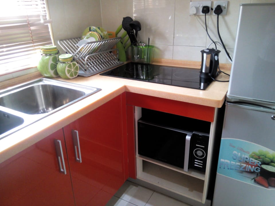 Studio | Private kitchen | Fridge, coffee/tea maker