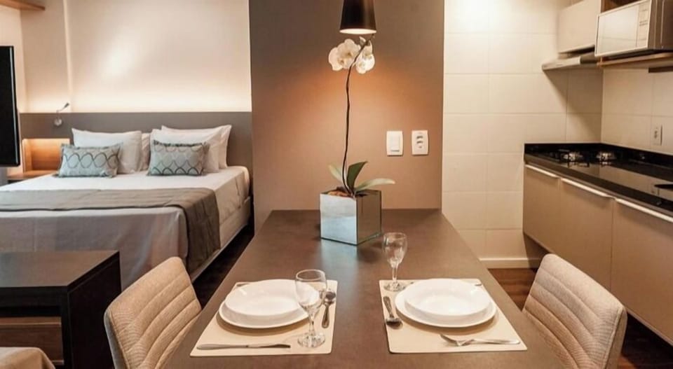 Deluxe Studio, 1 King Bed with Sofa bed | Minibar, desk, laptop workspace, soundproofing
