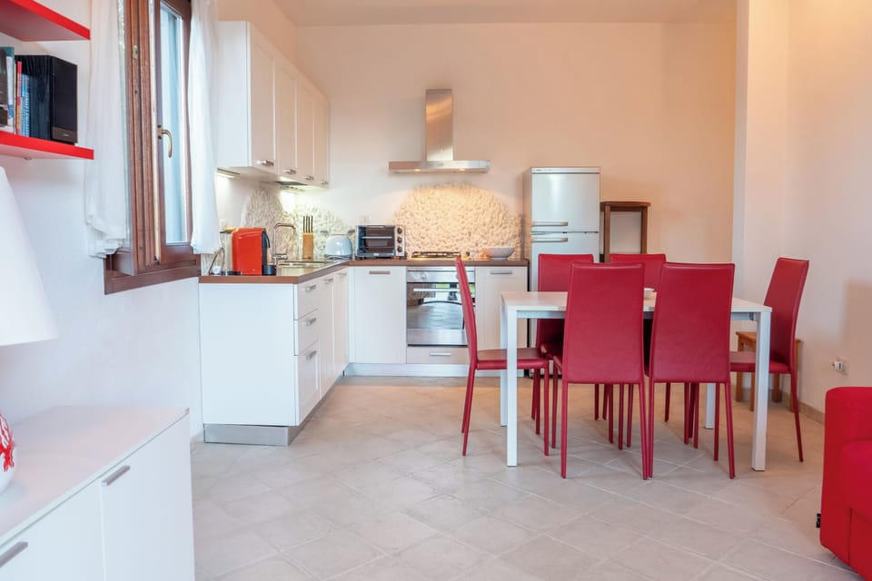 Standard House, 2 Bedrooms, 2 Bathrooms (Villa Victoria 1.5 Km From The Beach) | Private kitchenette