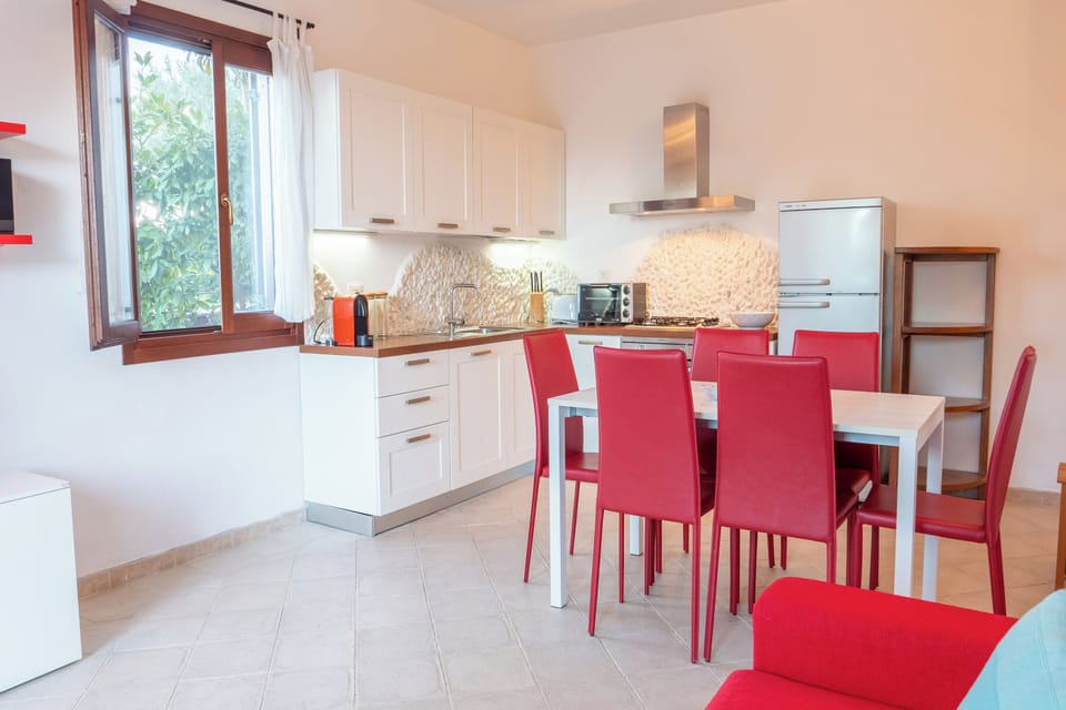 Standard House, 2 Bedrooms, 2 Bathrooms (Villa Victoria 1.5 Km From The Beach) | Dining