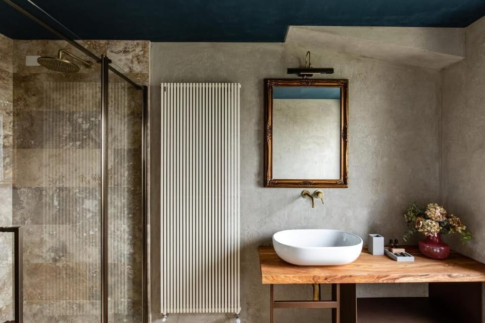 CHARMING OLIVETO VIEW | Bathroom | Shower, rainfall showerhead, free toiletries, hair dryer