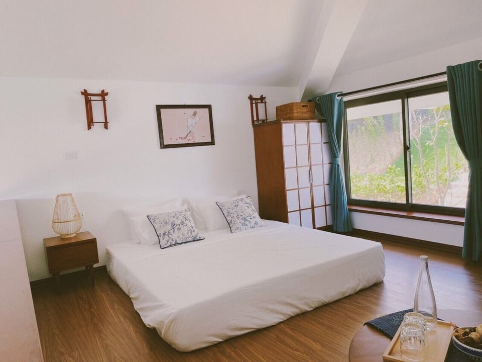 Deluxe Villa | 2 bedrooms, individually decorated, desk, laptop workspace