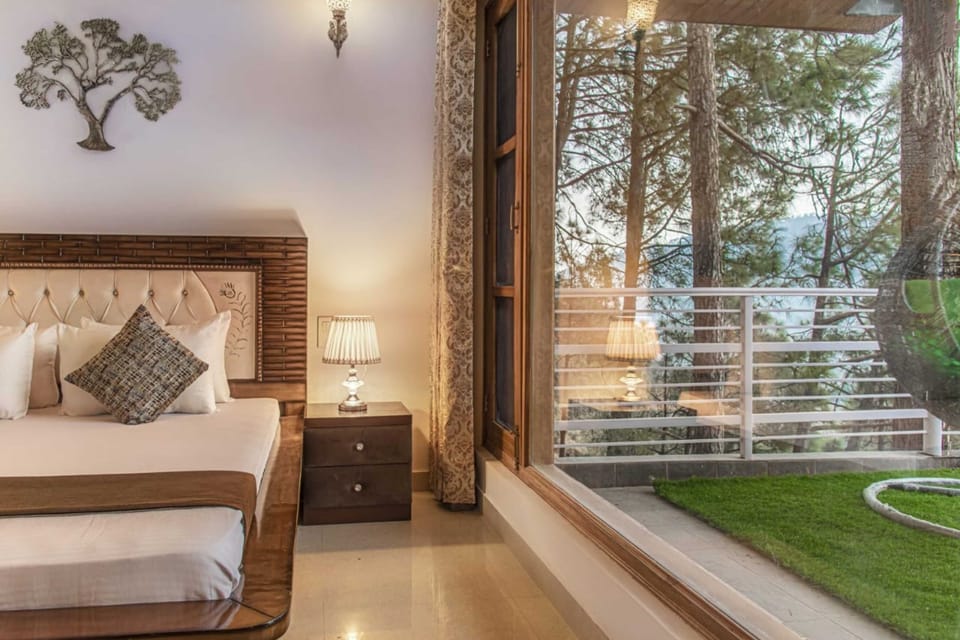 3 BHK | 3 bedrooms, desk, free WiFi