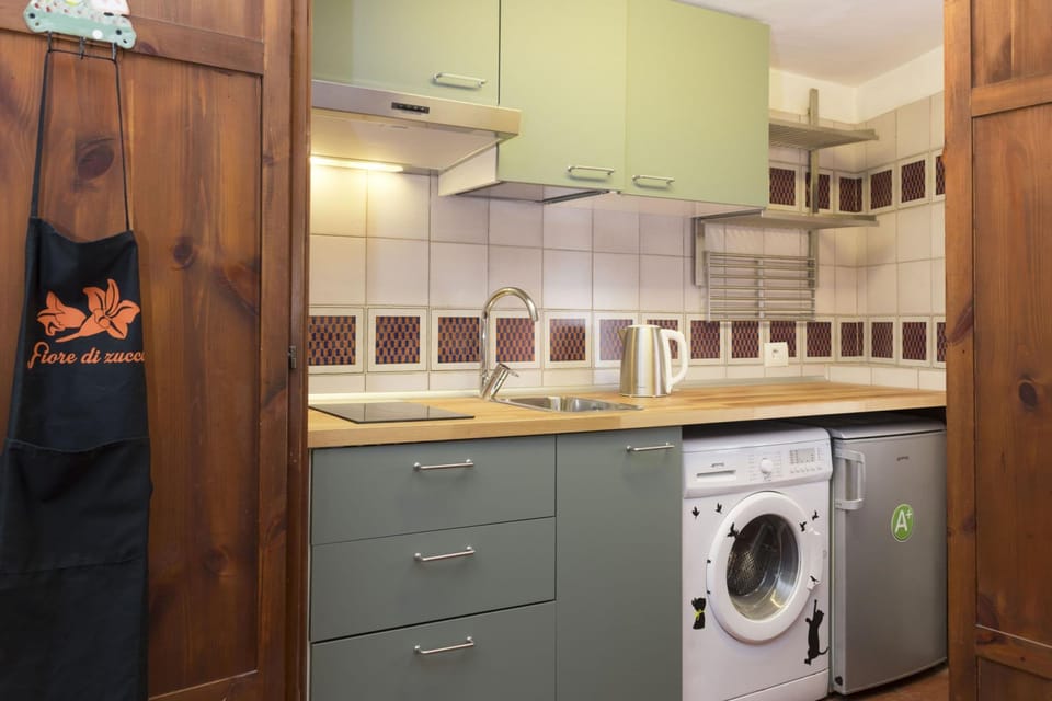House | 1 bedroom