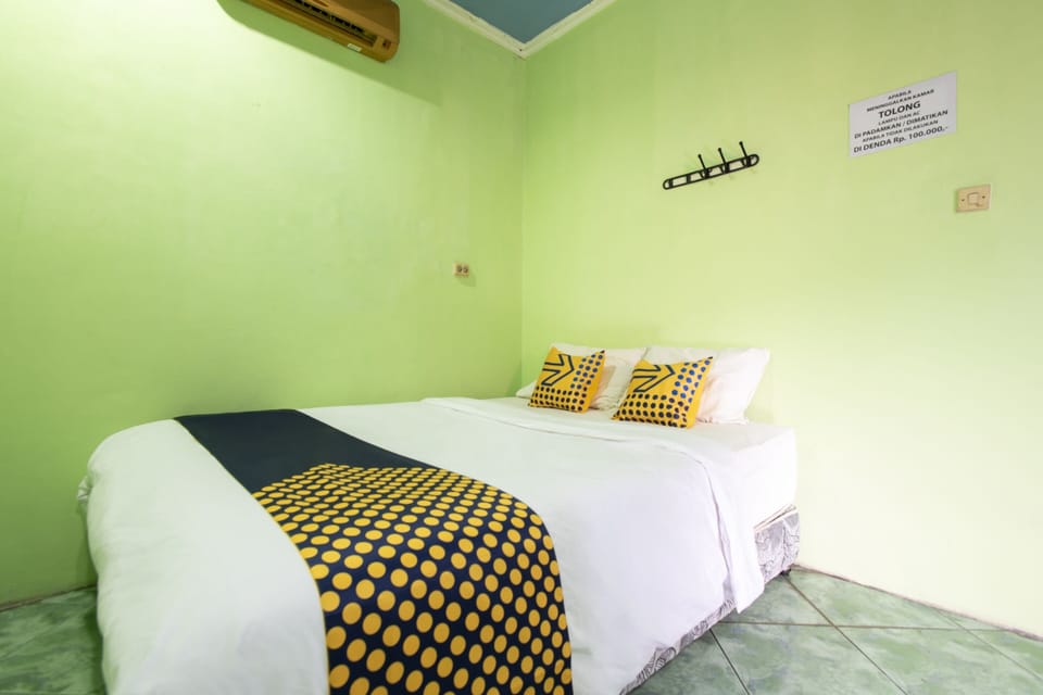 Double Room | Free WiFi, bed sheets