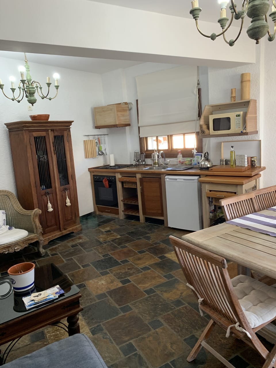 Exclusive Apartment , 1 Bedroom , Oceanfront | Living area