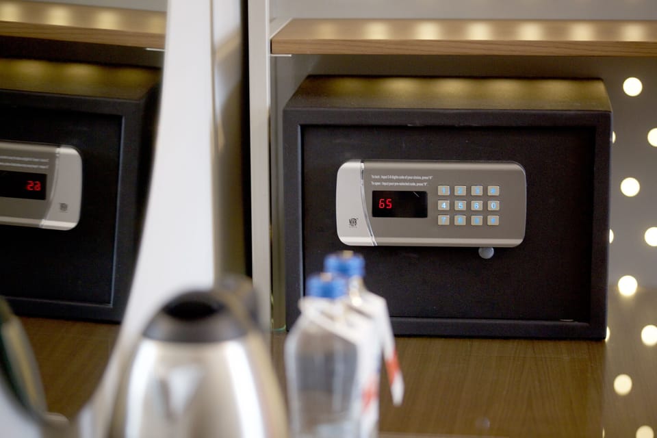 Luxury Room, Non Smoking, Air conditioning | Safe