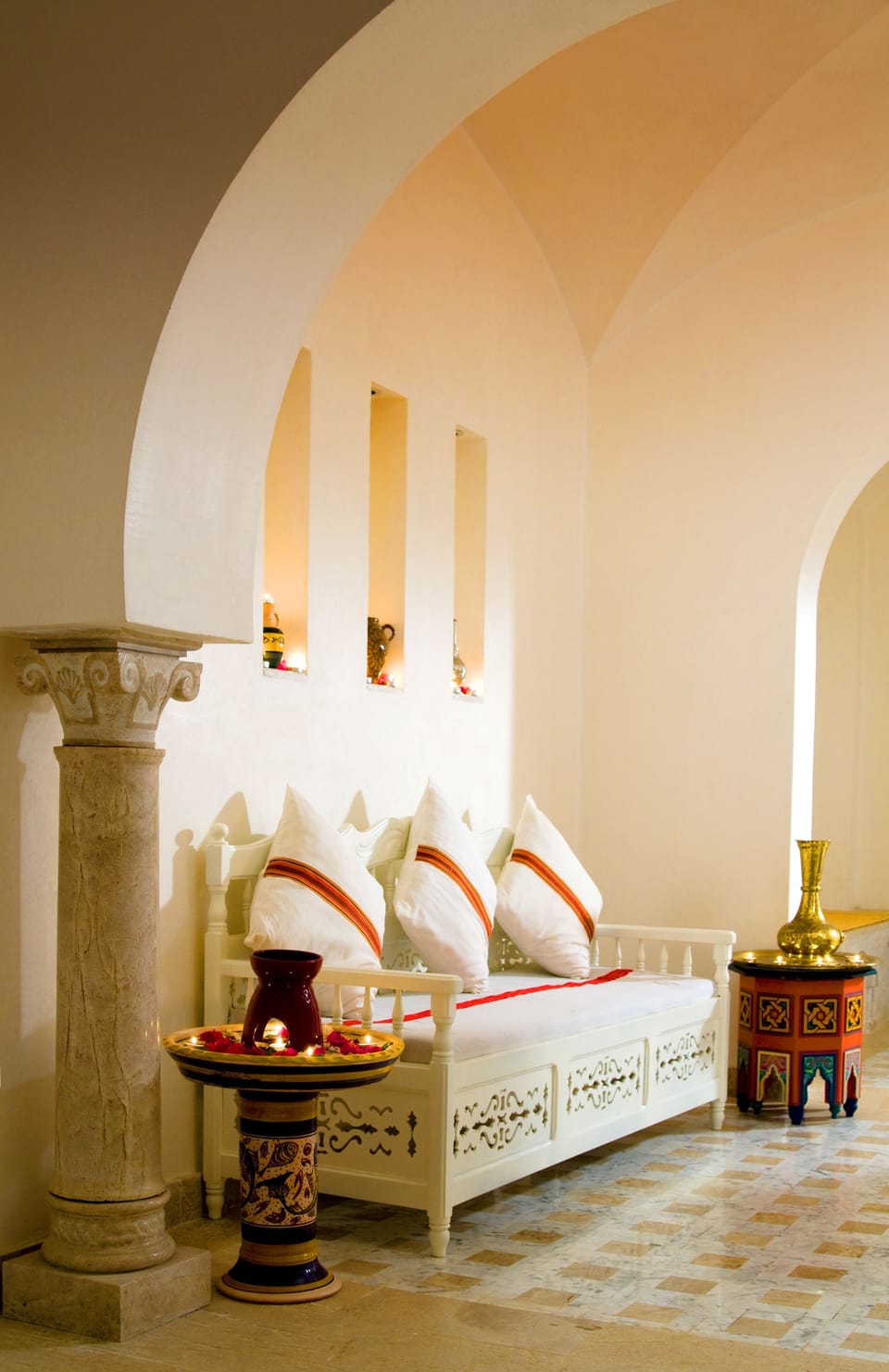 Turkish bath, body treatments, hydrotherapy, facials, reflexology