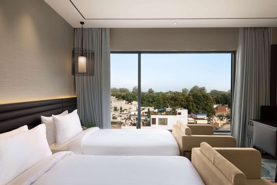 Premium bedding, minibar, in-room safe, desk
