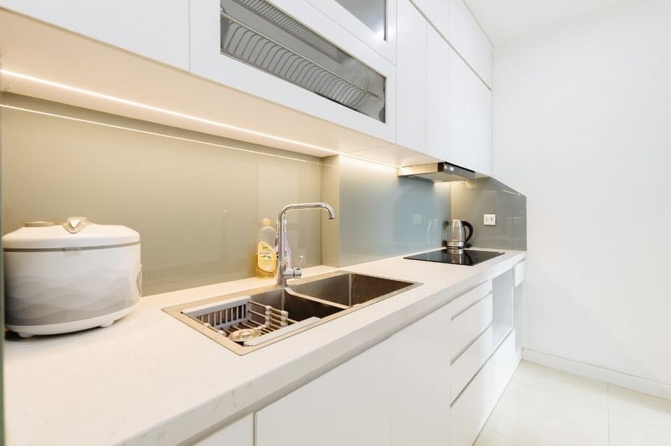 Luxury Apartment, 2 Bedrooms | Private kitchen | Fridge, microwave, stovetop, rice cooker
