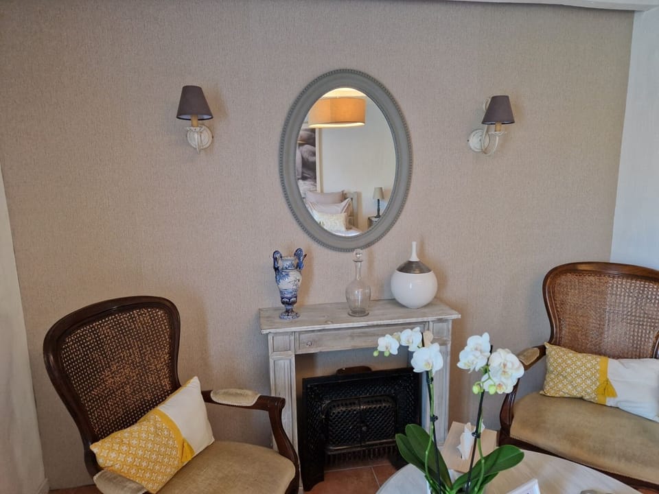 Double Room, Private Bathroom, Garden View | Free WiFi, bed sheets