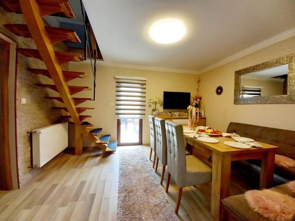 House (Two Bedroom Holiday Home with Hot Tub) | Dining room