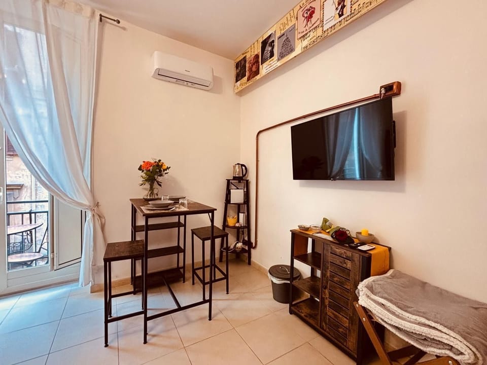 Business Room | Living area