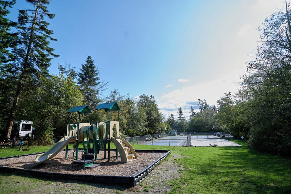 La Conner RV & Camping Resort Campground/ 
RV Resort in Whidbey Island