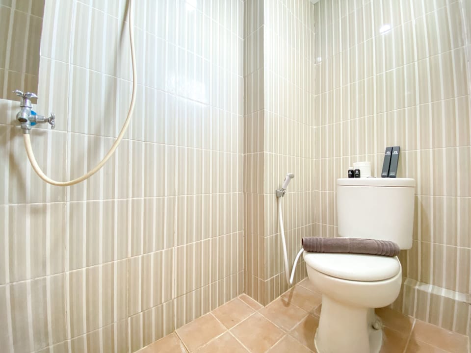 Deluxe Apartment, 2 Bedrooms | Bathroom
