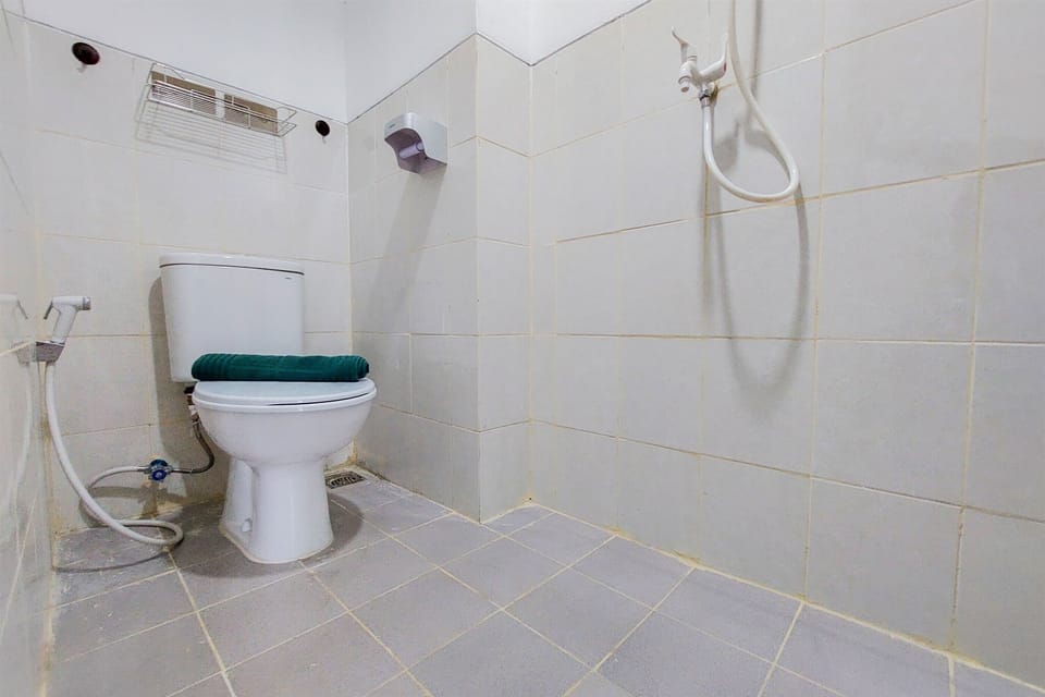 Deluxe Apartment | Bathroom