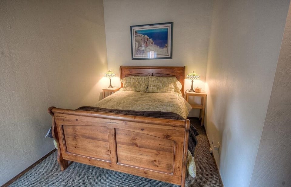 Condo, 3 Bedrooms | 3 bedrooms, free WiFi, bed sheets